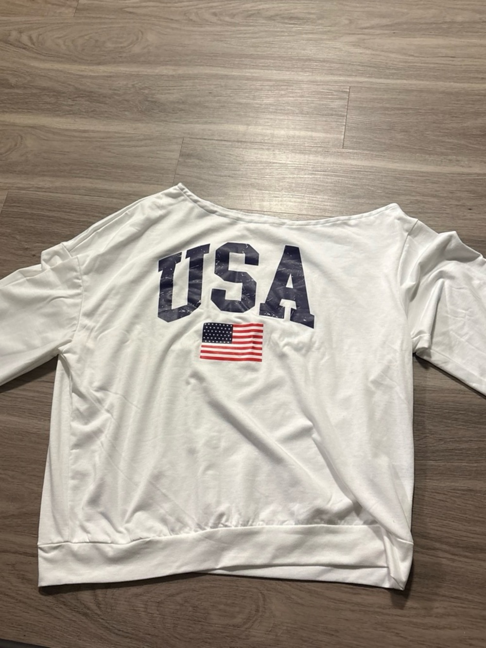 SHEIN White USA Graphic off-shoulder Sweatshirt with Flag